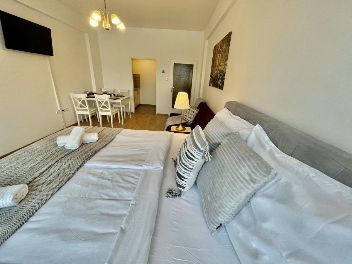 City Center Apartments Am Schwedenplatz Виена Екстериор снимка