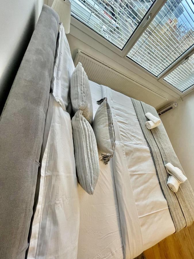 City Center Apartments Am Schwedenplatz Виена Екстериор снимка